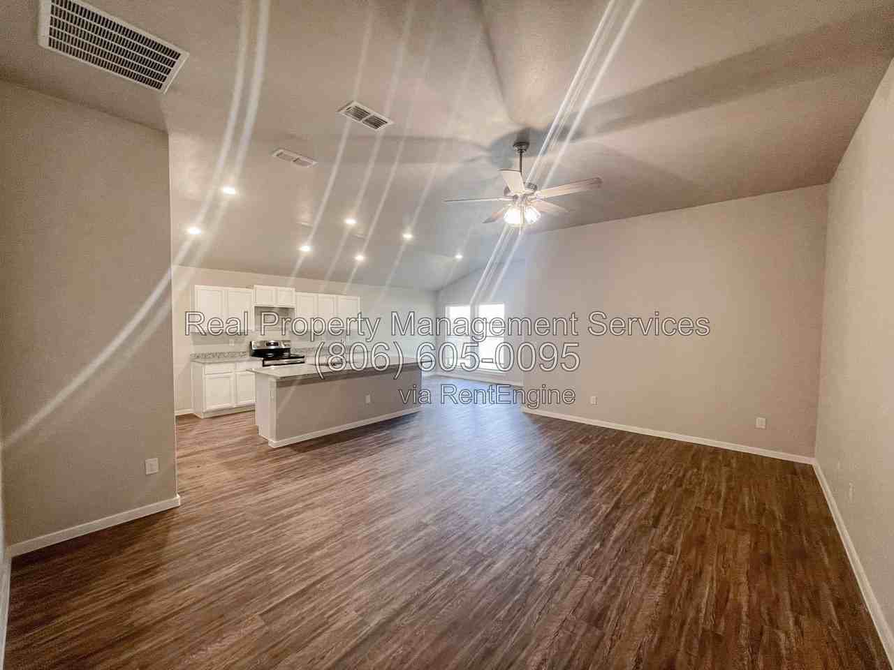 2101 N Avenue L - Photo 3 of 12