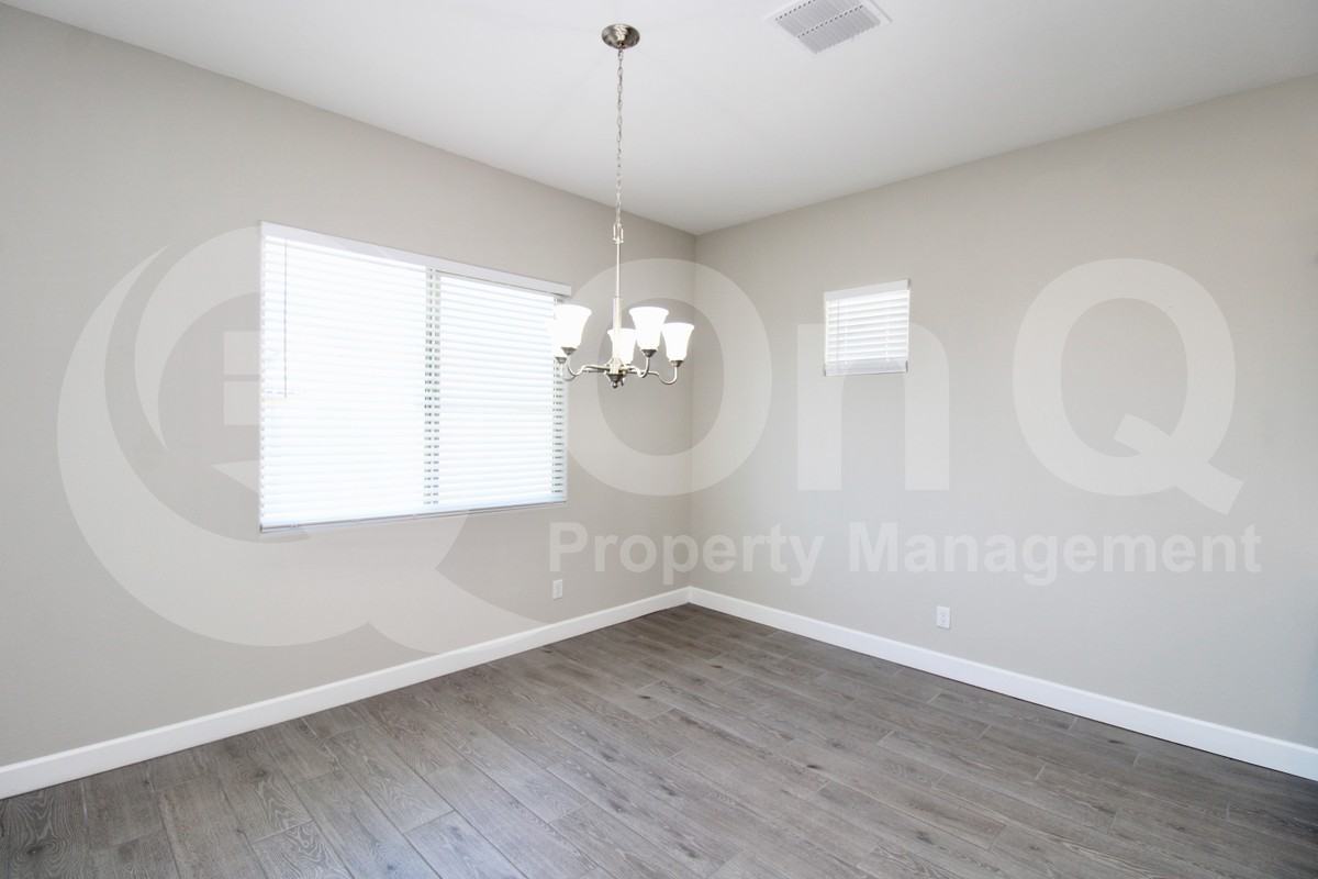 44626 N 44th Ave - Photo 5 of 26