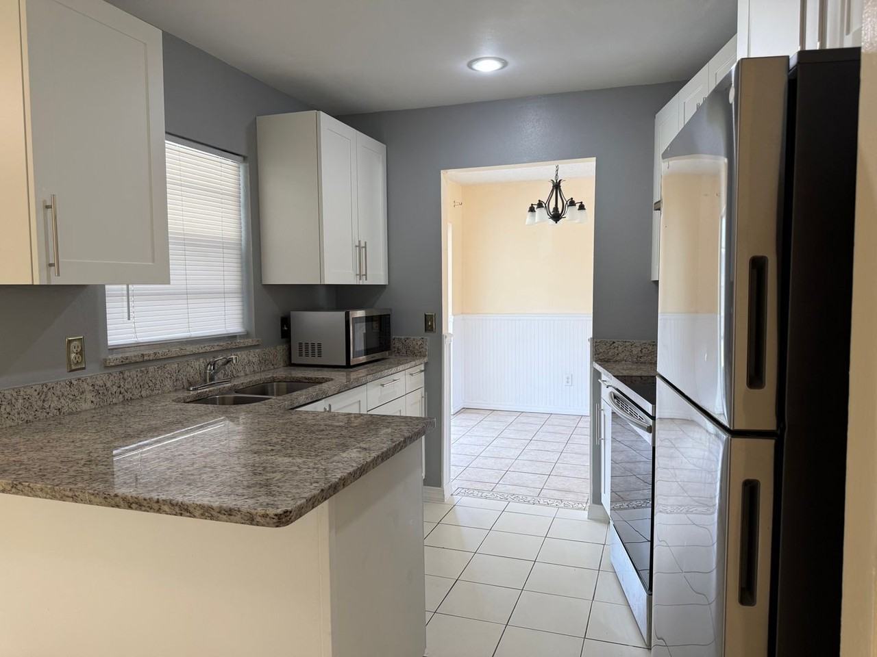 4712 Dandelion Dr - Photo 3 of 39
