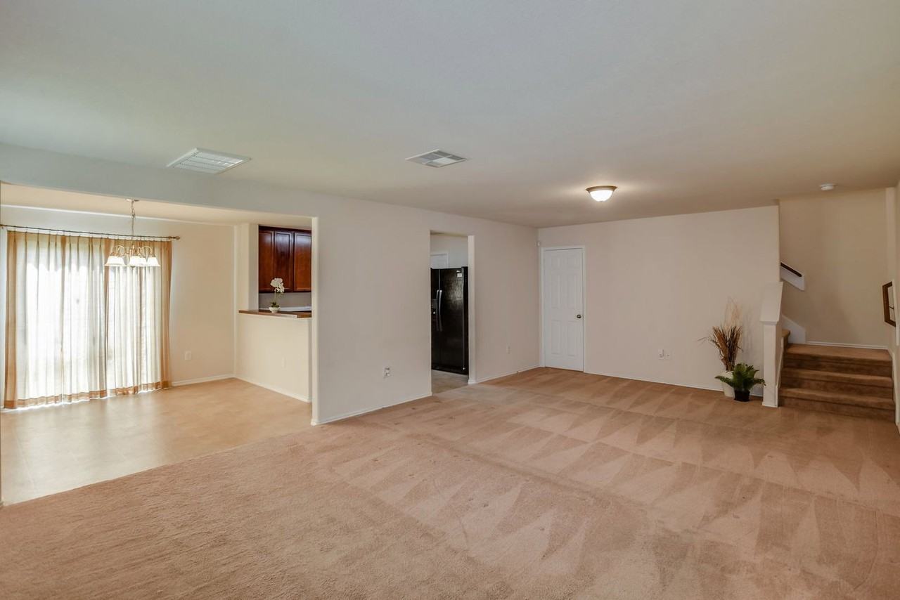 2638 Ensbrook Meadow Ln - Photo 2 of 17