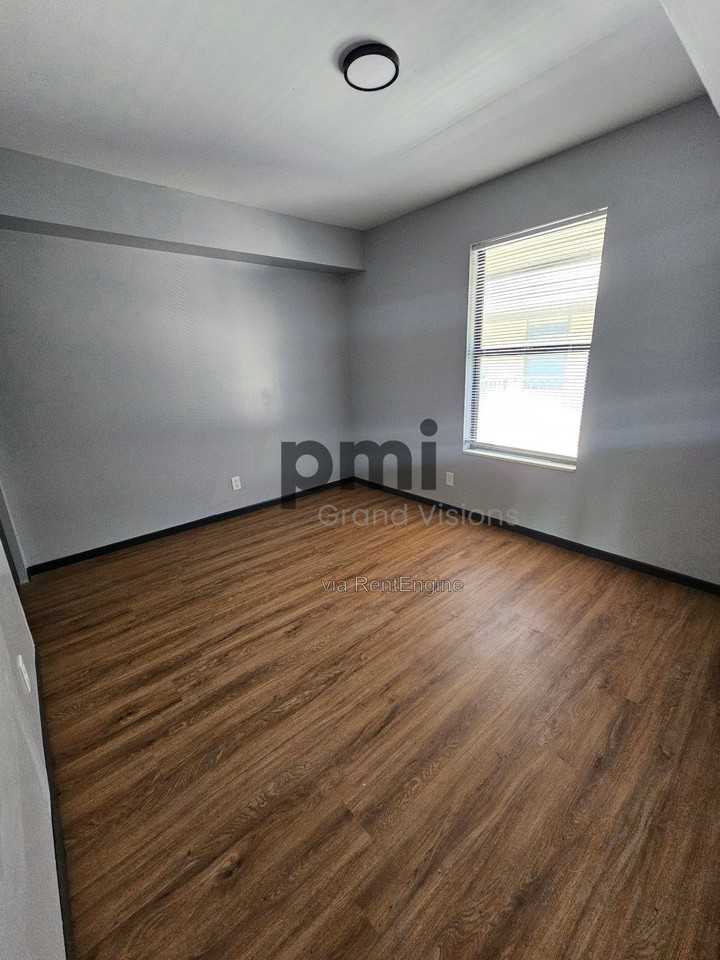 2008 Vawter St #307 - Photo 5 of 9