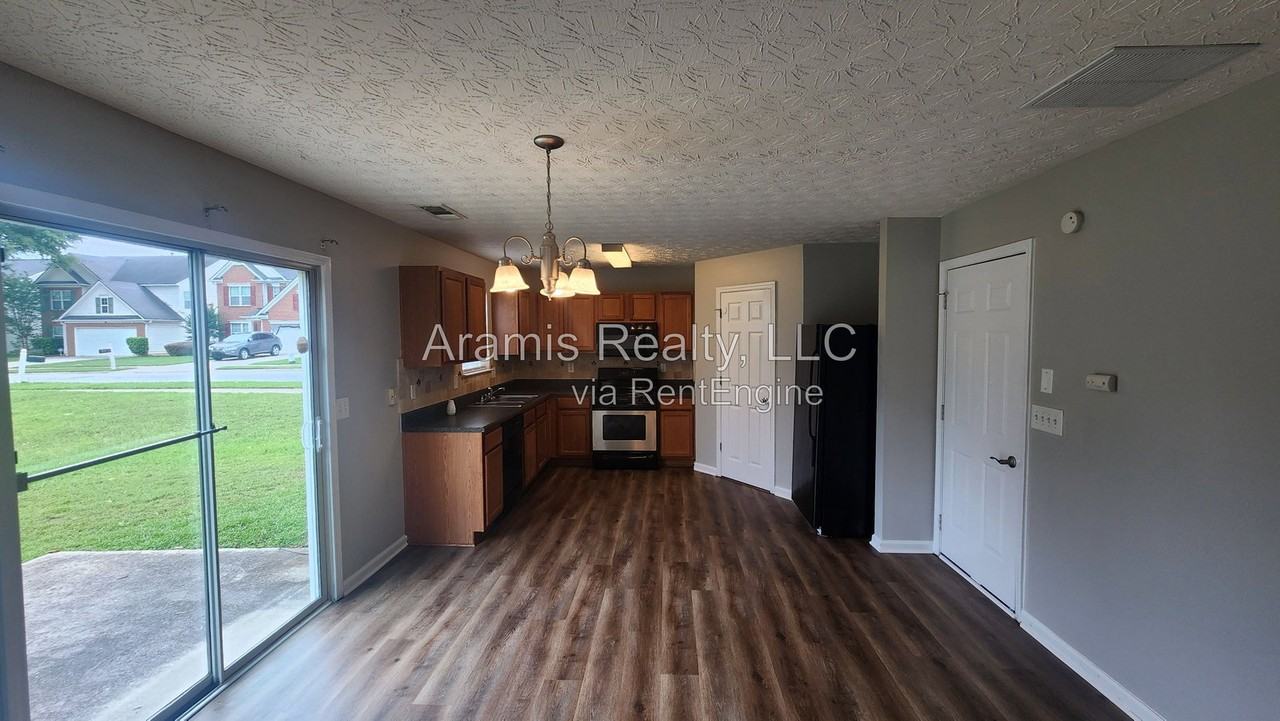 4324 Grant Forest Cir - Photo 2 of 14