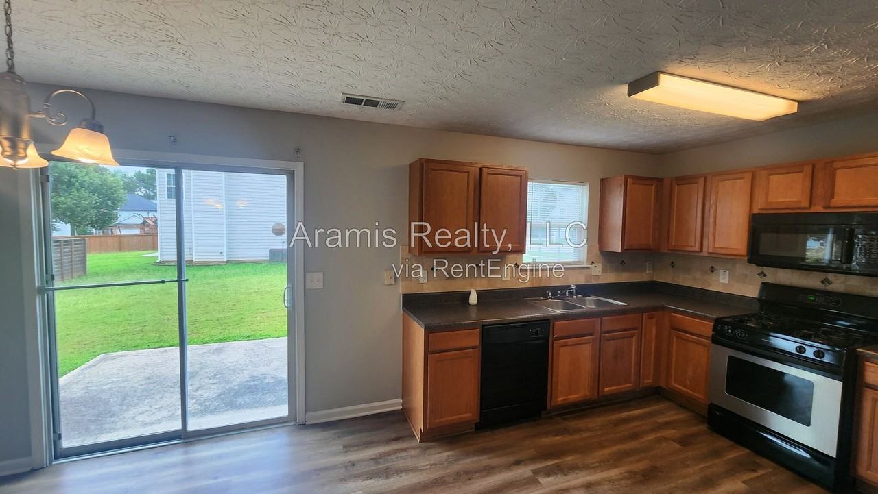4324 Grant Forest Cir - Photo 3 of 14