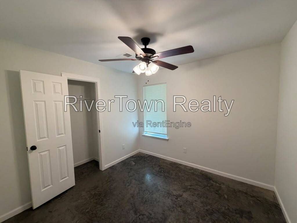 3854 Ajanders Dr - Photo 2 of 12