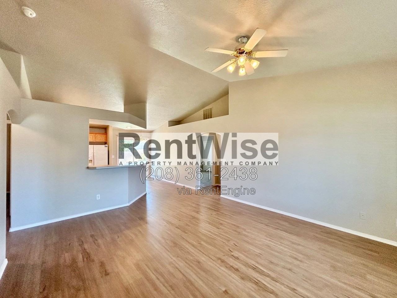 14232 Carolina St - Photo 3 of 18