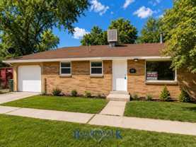 886 S Montgomery St - Photo 1 of 1