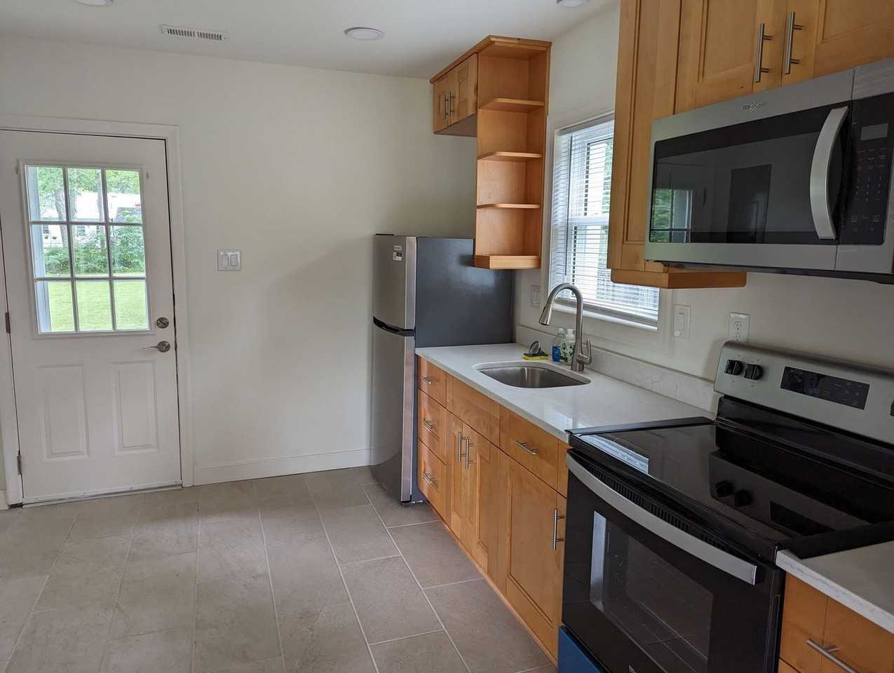 6018 Club Rd #B - Photo 5 of 13
