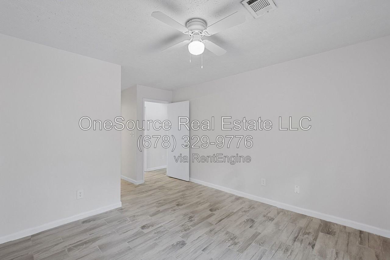 1410 Augusta Dr - Photo 6 of 29