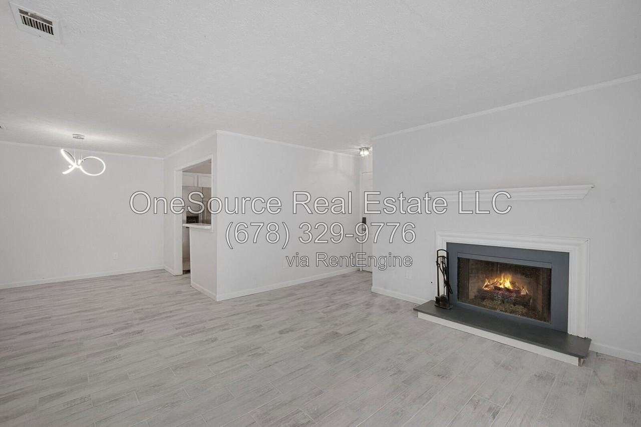 1410 Augusta Dr - Photo 7 of 29