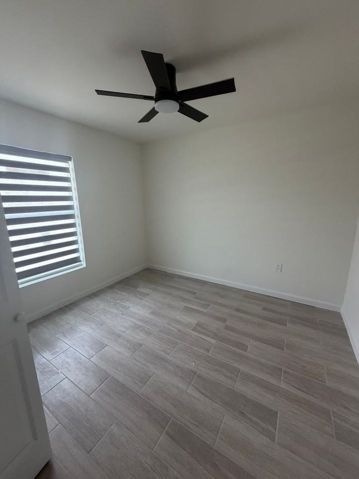 917 Wilmington Pkwy - Photo 4 of 18