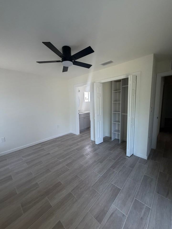 917 Wilmington Pkwy - Photo 7 of 18