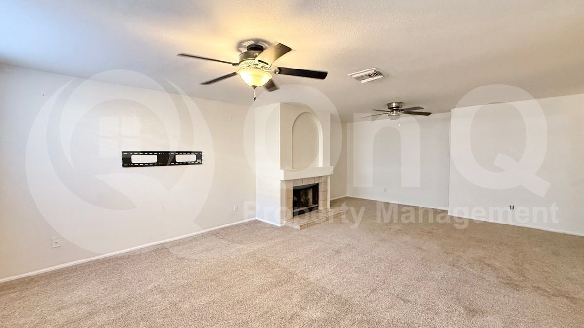 3195 S Cascade Pl - Photo 5 of 20