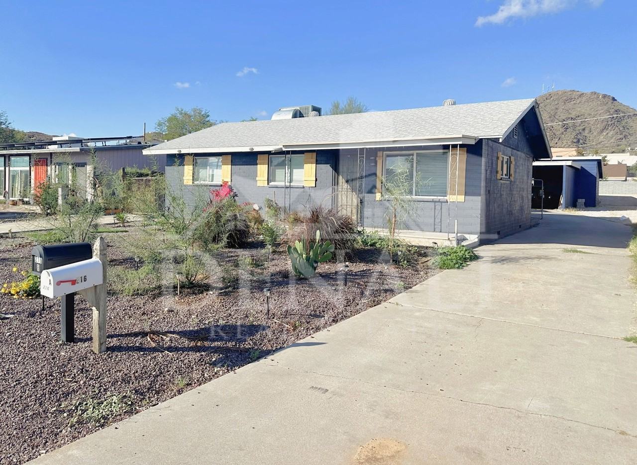 216 E Carol Ave