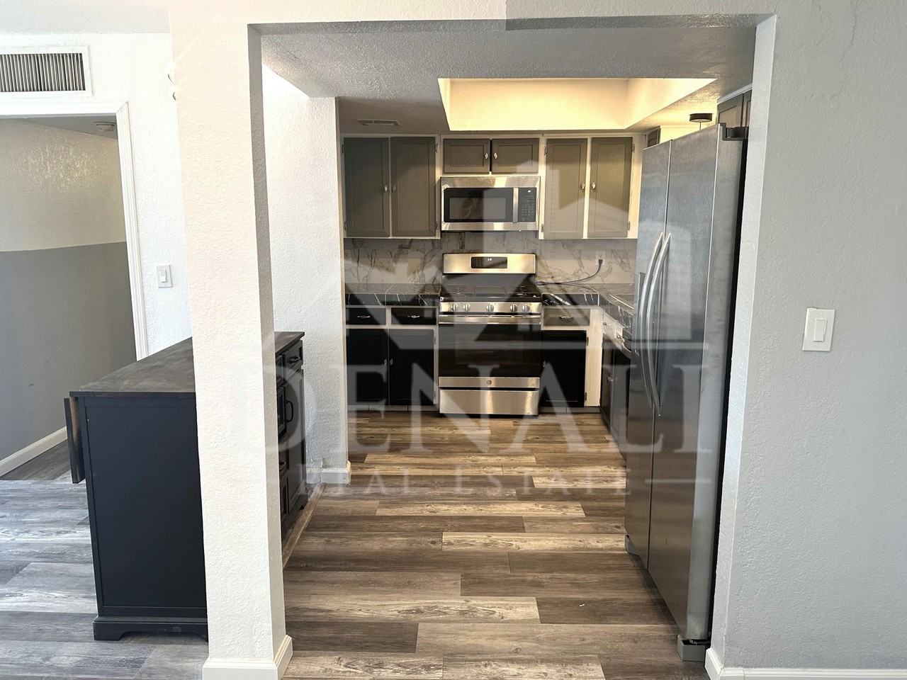 216 E Carol Ave - Photo 5 of 27