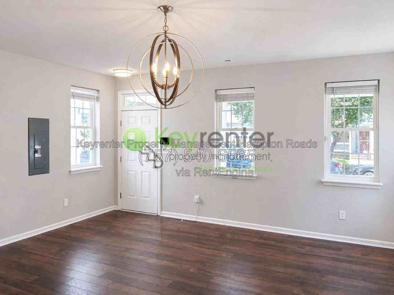 1021 Billings St - Photo 3 of 33