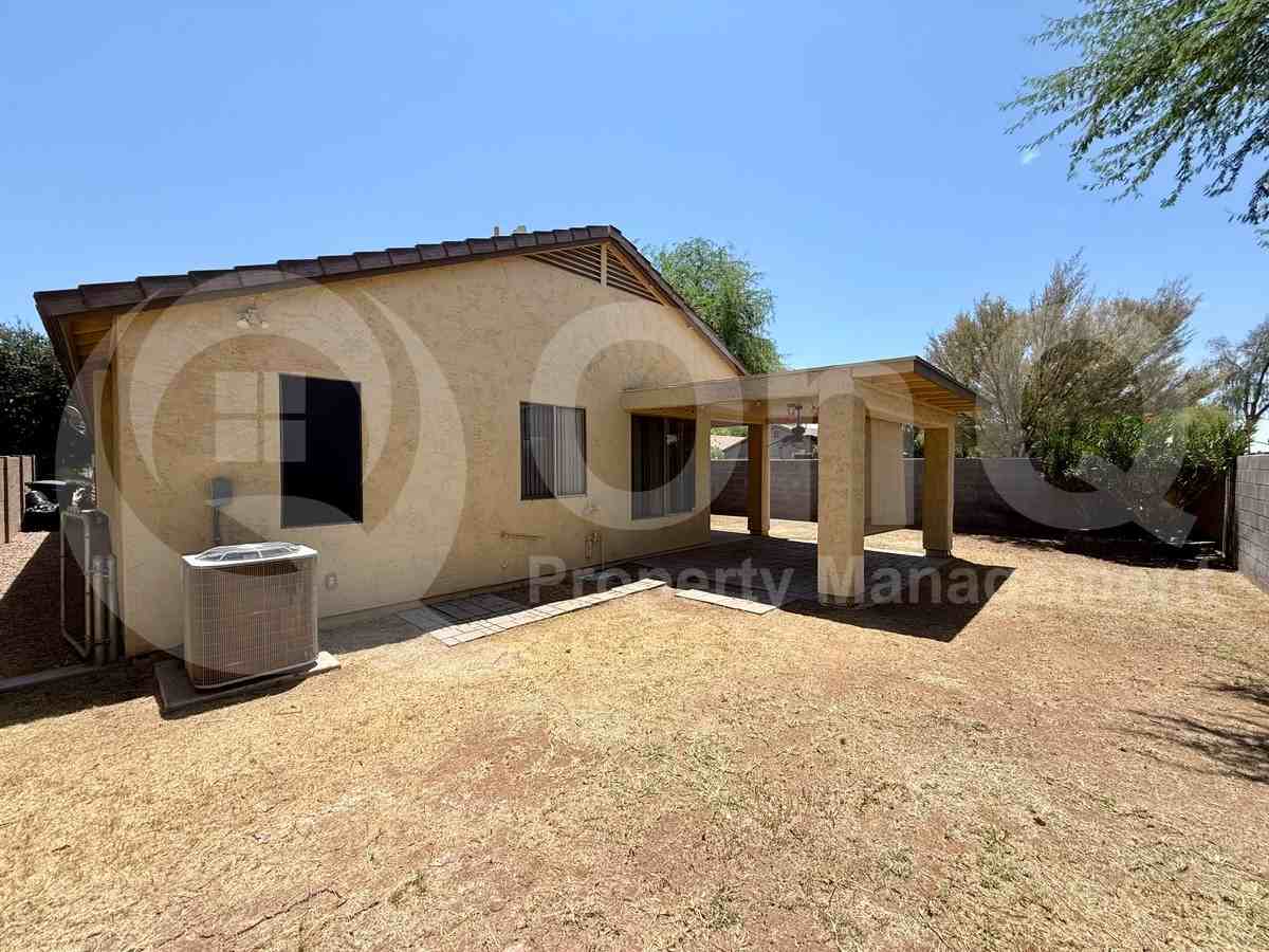 230 N Nash Way - Photo 4 of 27