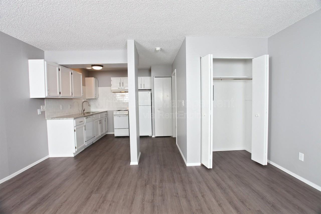 1717 N Vassar Ave #109