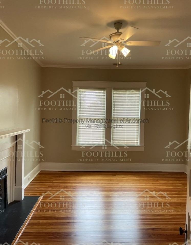 120 Anderson Ave #C - Photo 3 of 16