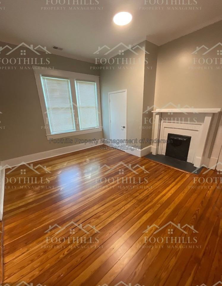 120 Anderson Ave #C - Photo 4 of 16