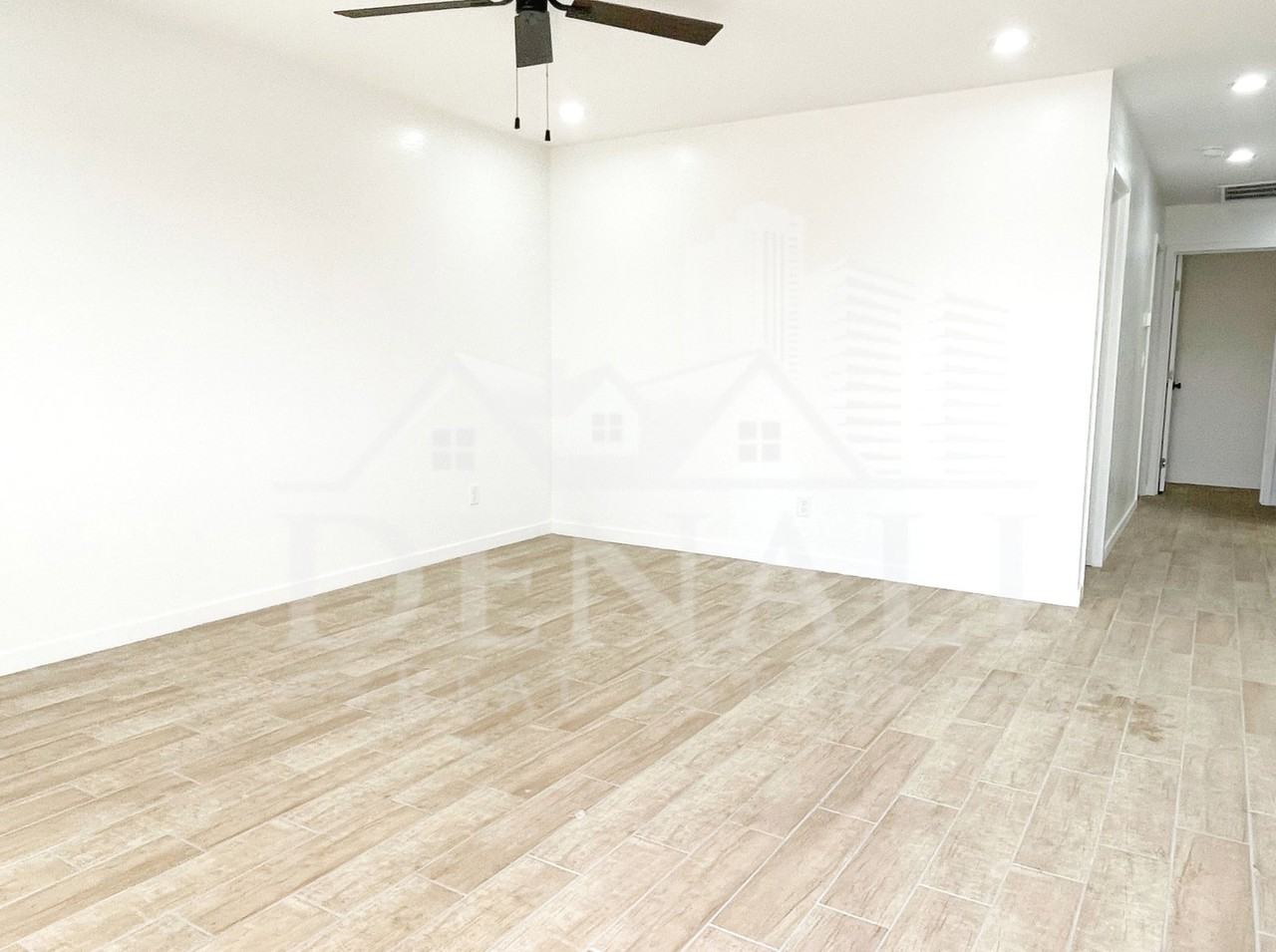 733 S 96th Pl #2 - Photo 3 of 19