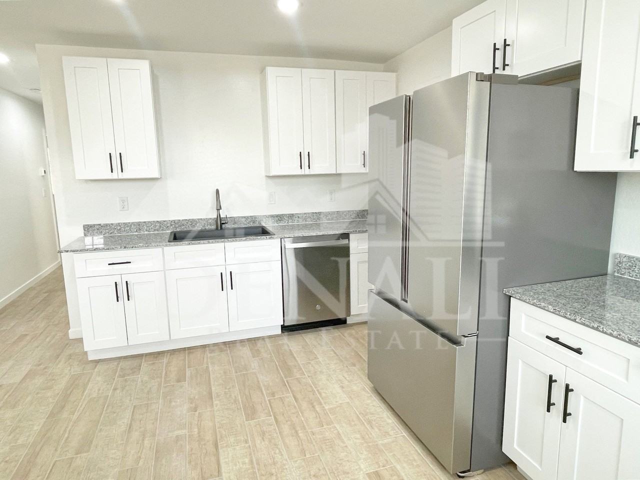 733 S 96th Pl #2 - Photo 7 of 19