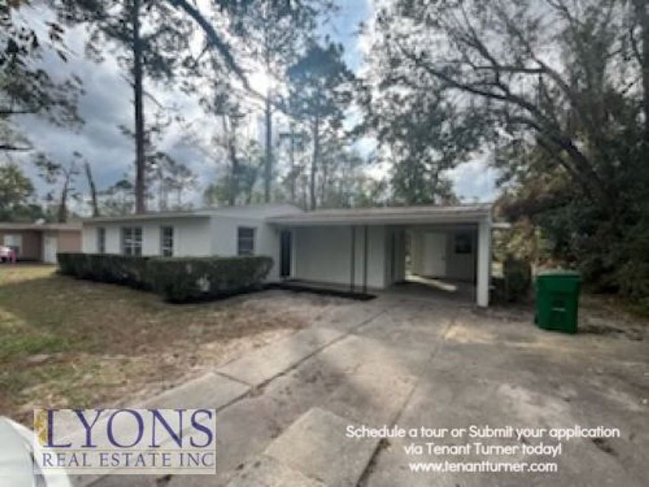 2310 Deborah Dr - Photo 3 of 15