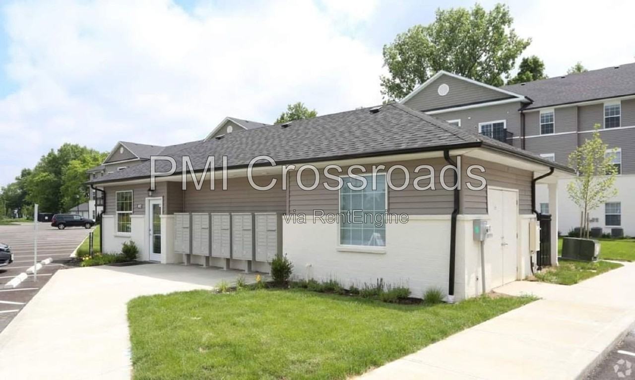 874 Taylor Station Rd #874-104 - Photo 3 of 4
