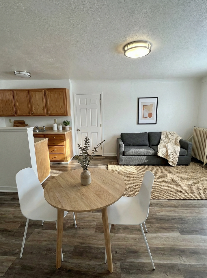 3309 University Ave - Photo 6 of 13