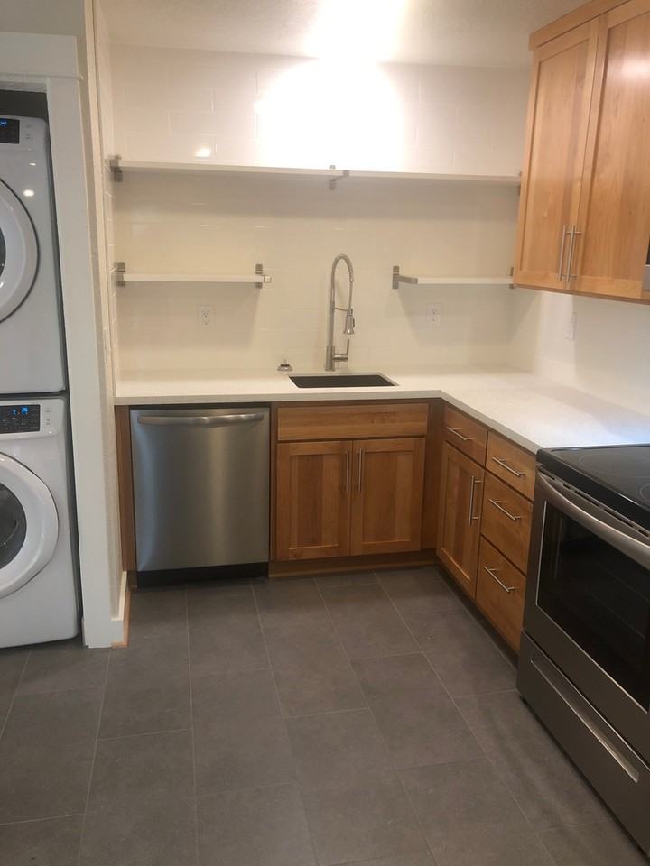 2730 Se 16th Ave - Photo 6 of 31