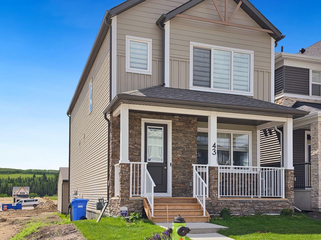 43 Creekview Common SW, Calgary, AB - Photo 3 of 35