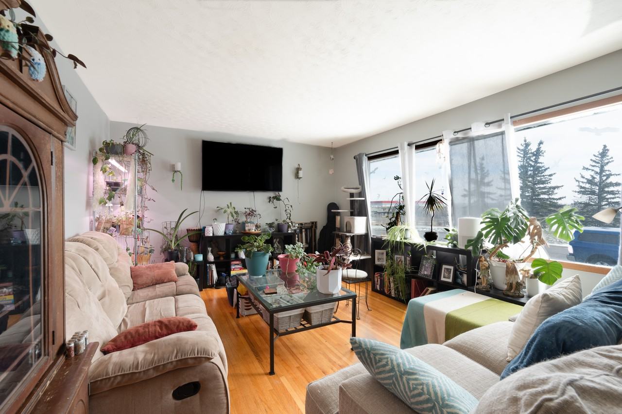 6039 18a St Se - Photo 6 of 18