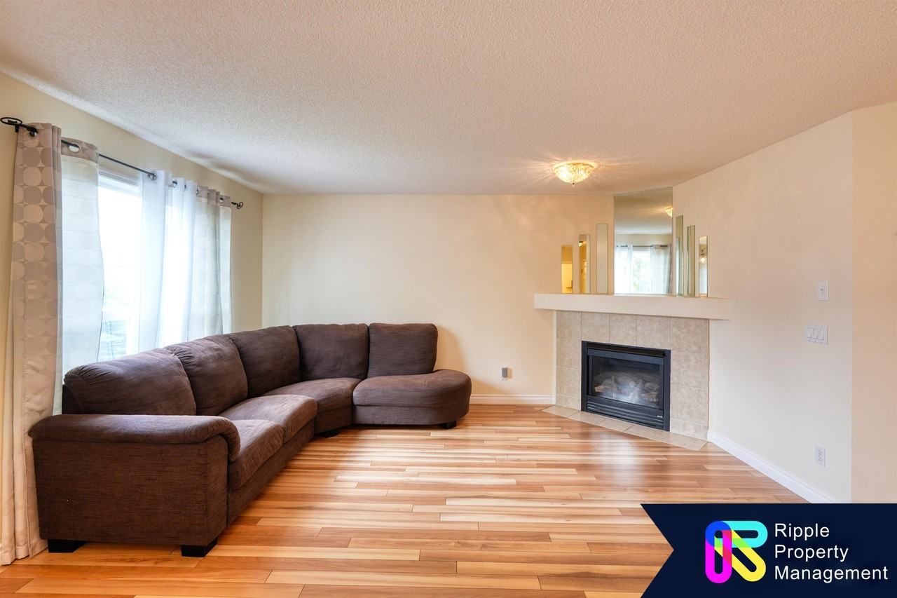44 Bridlewood Gardens SW, Calgary - Photo 3 of 28