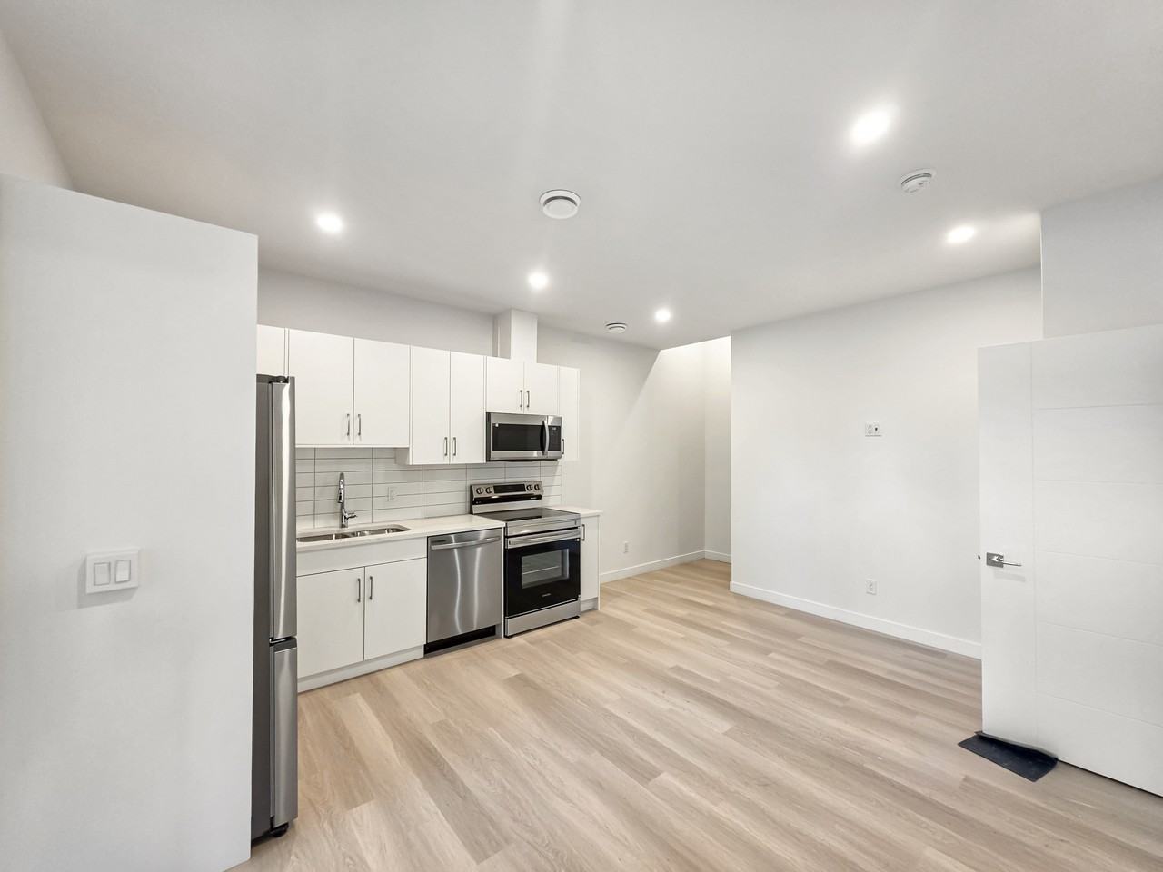 2108 Home Rd Nw - Photo 4 of 11