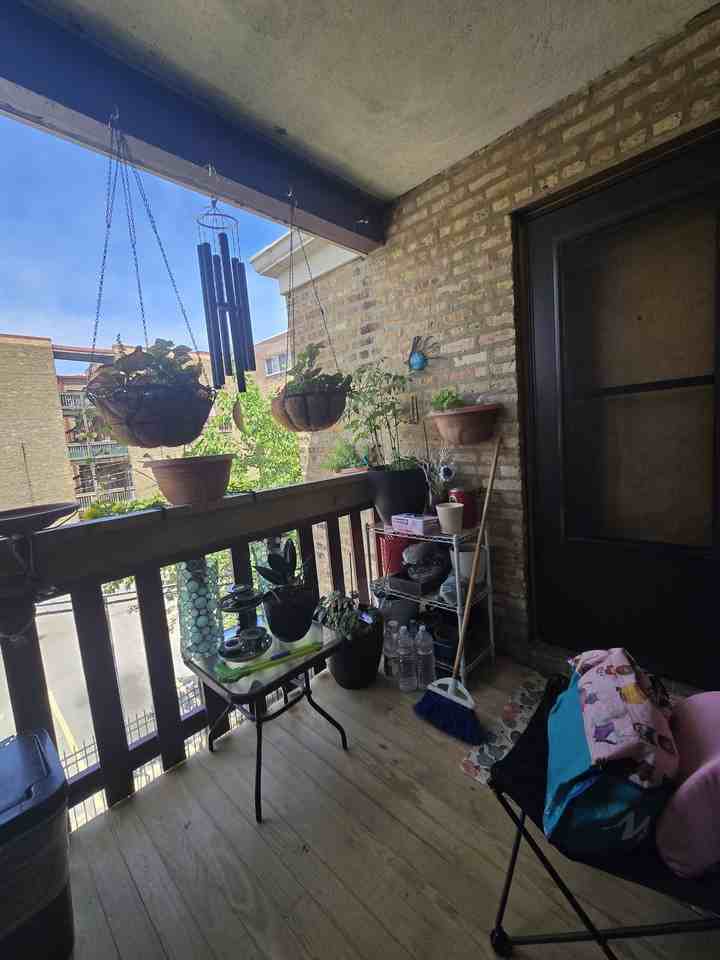 7322 N Ridge Blvd #3W - Photo 4 of 6