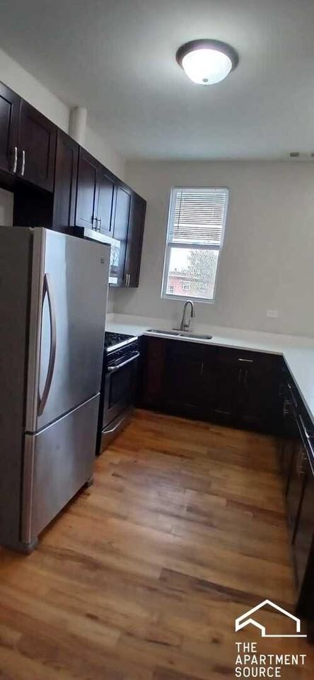 3614 W Mclean Ave #2 - Photo 3 of 17
