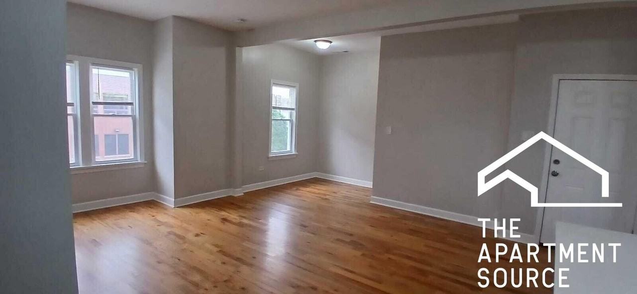 3614 W Mclean Ave #2 - Photo 5 of 17