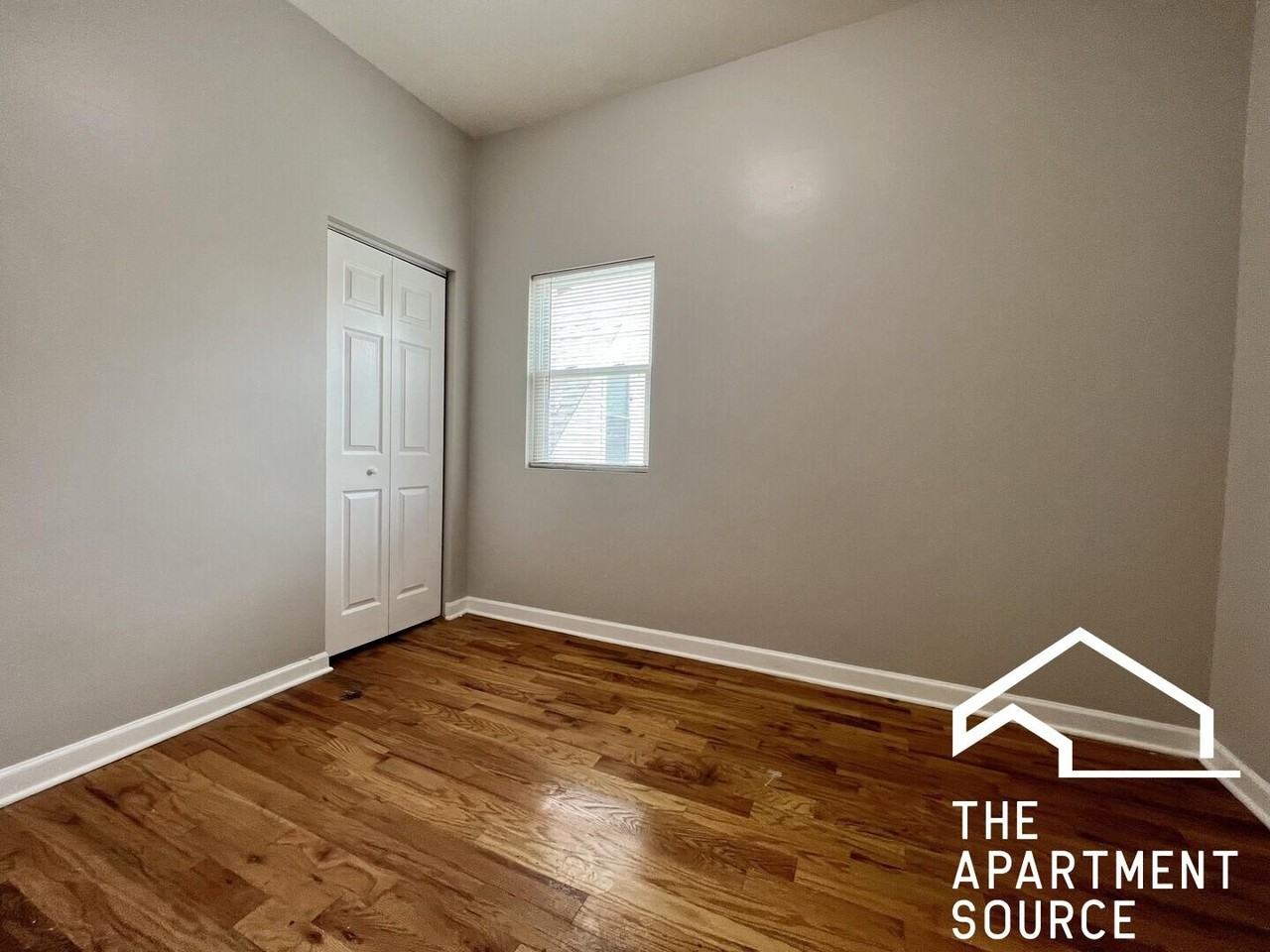 3614 W Mclean Ave #2 - Photo 7 of 17