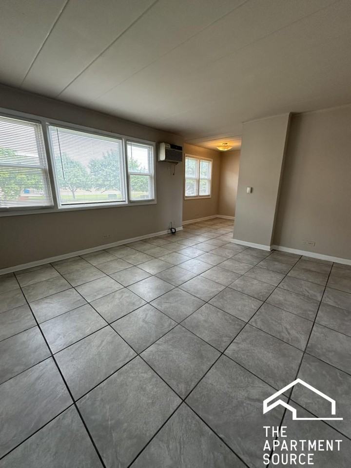 9610 Ivanhoe Ave #14 - Photo 3 of 17