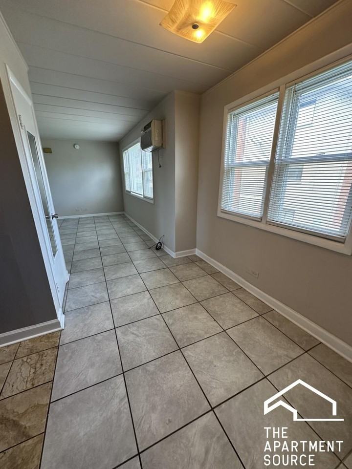 9610 Ivanhoe Ave #14 - Photo 5 of 17