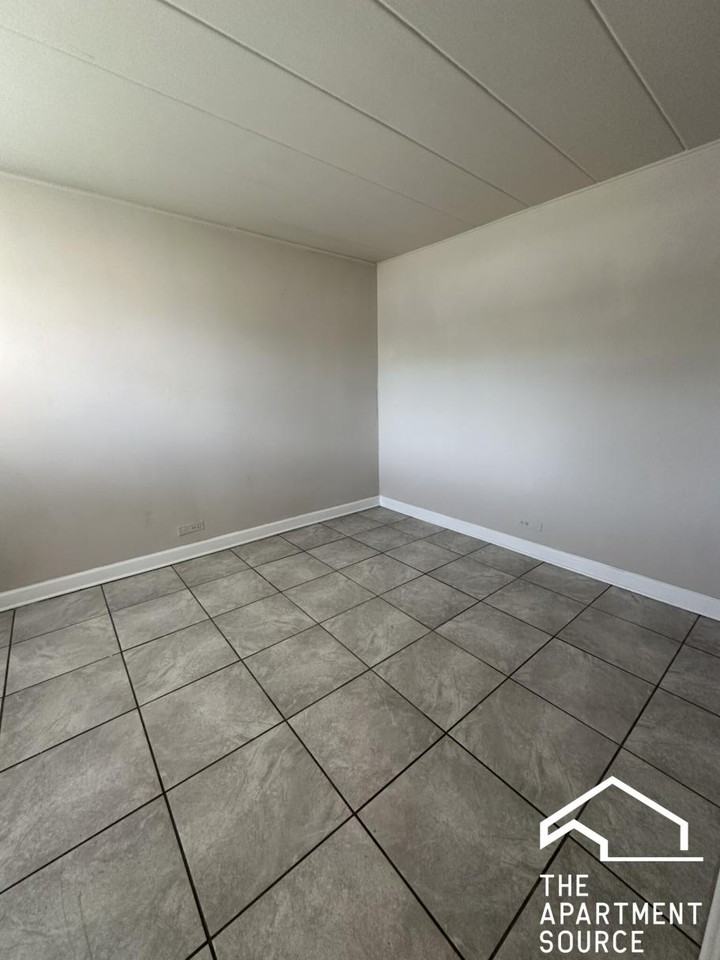 9610 Ivanhoe Ave #14 - Photo 7 of 17