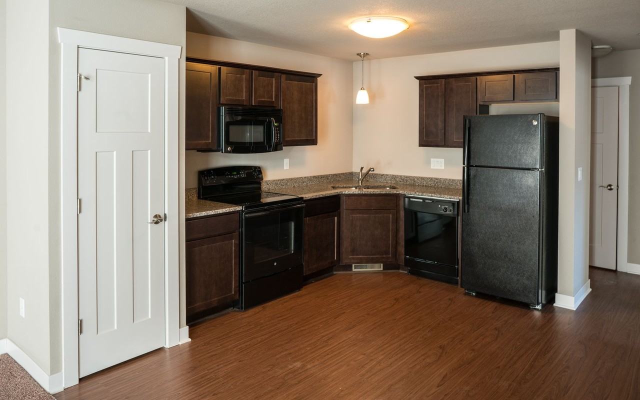 Ironwood Glen Townhomes - Photo 2 of 35