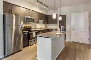 featured image of 111 N Dupont Cir