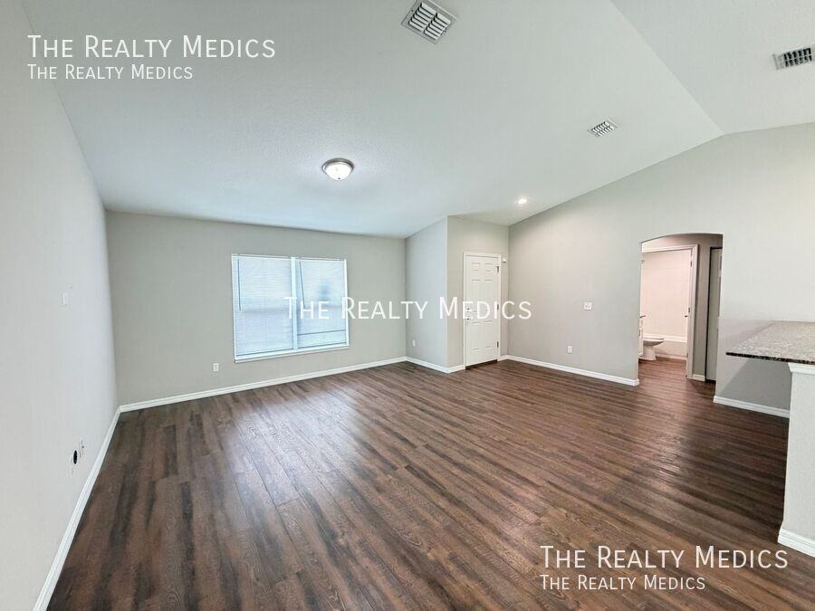 4781 Sw 166th Loop - Photo 3 of 20
