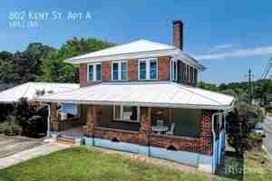 featured image of 802 Kent St Apt A #Apt A