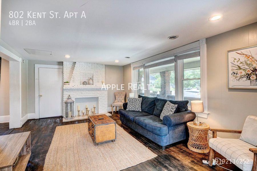 802 Kent St Apt A - Photo 3 of 33