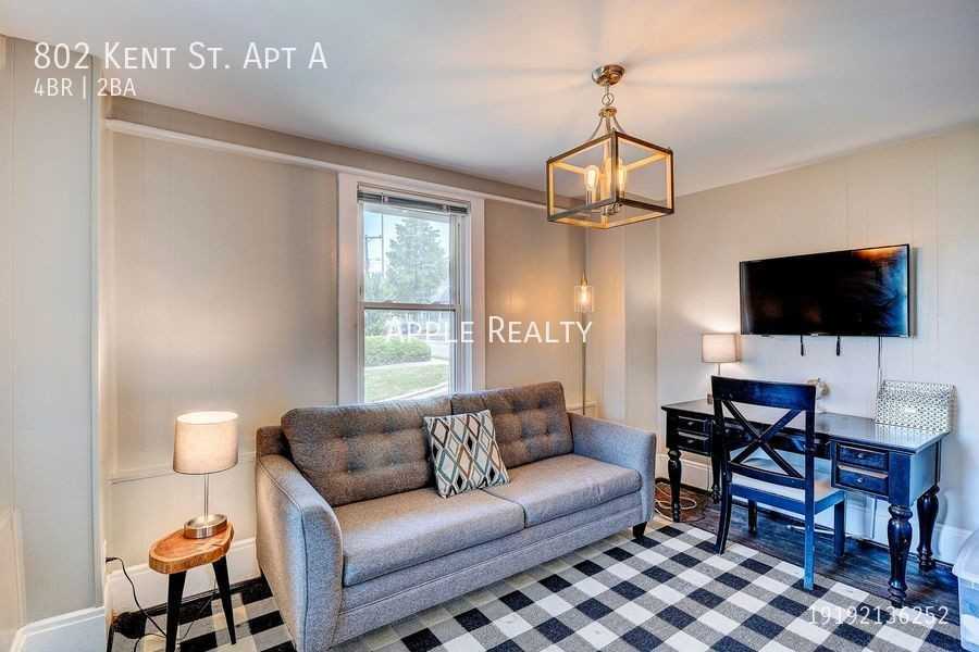 802 Kent St Apt A - Photo 6 of 33