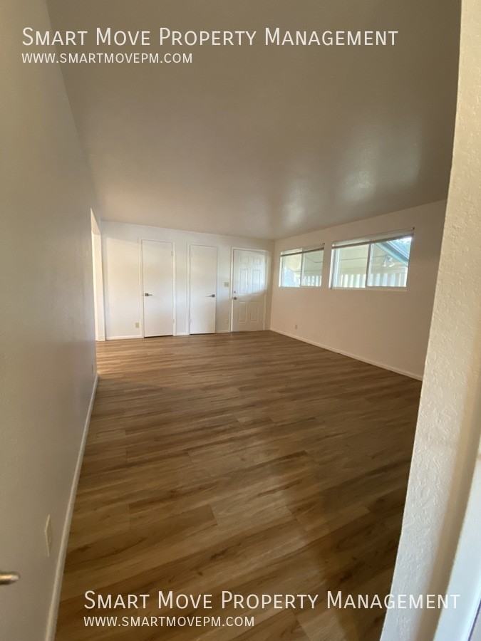 2557 W Targee St - Photo 5 of 19