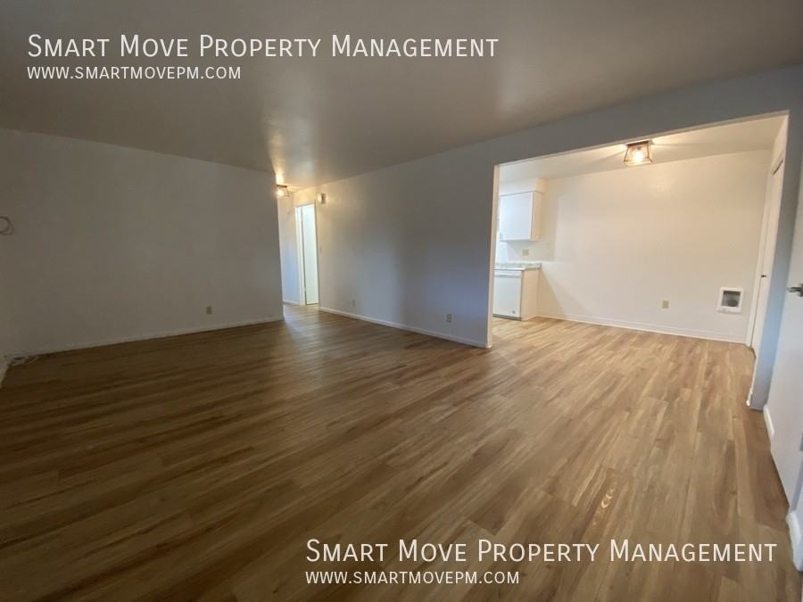2557 W Targee St - Photo 4 of 19