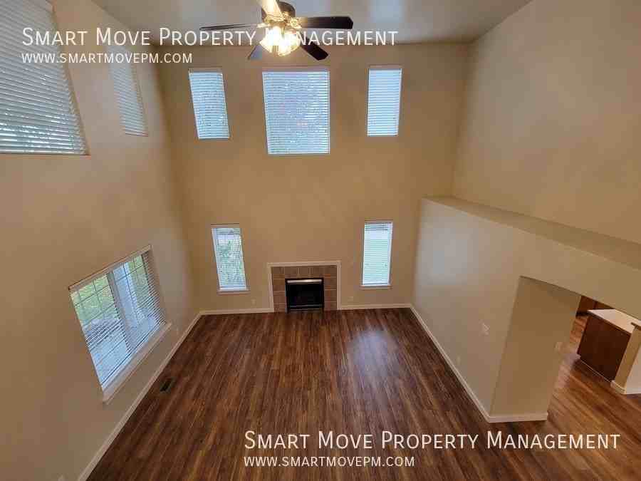 1236 E Pisa St - Photo 5 of 26
