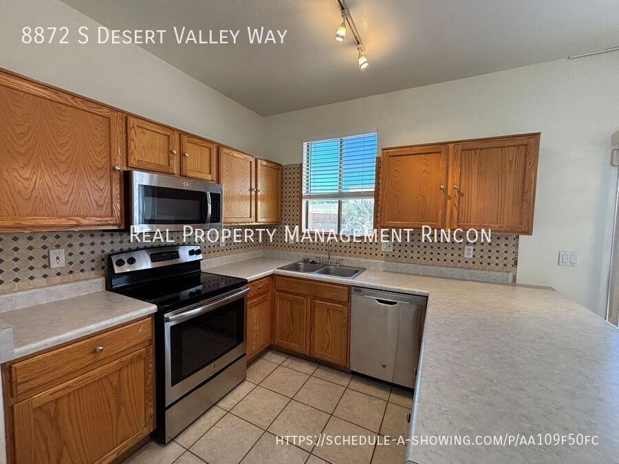 8872 S Desert Valley Way - Photo 4 of 21